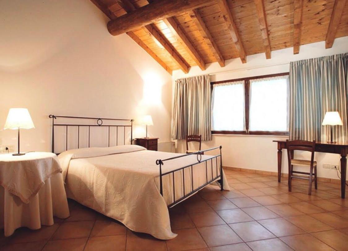 Agriturismo Bitturelli ポンティ・スル・ミンチョ エクステリア 写真